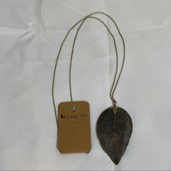 Gold Embellished Leaf Necklace - Picture 5 of 8